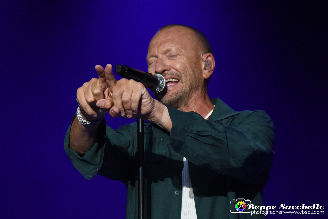VBS_0746 - Concerto Biagio Antonacci - Palco Centrale Tour 2023.jpg